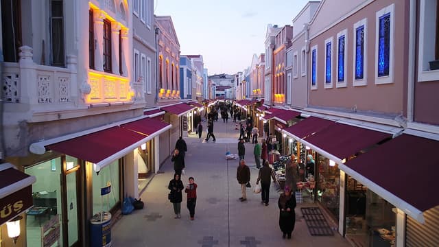Tarihi Uzunçarşı’nın üzerinin kapanması ve 3. Etap için yeni gelişme