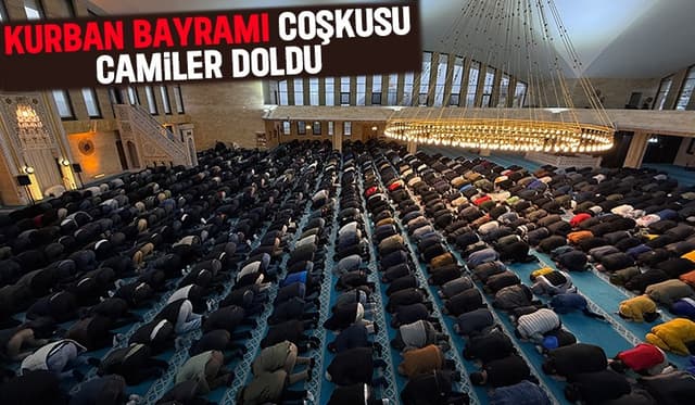 Bayram namazında vatandaşlar camileri doldurdu