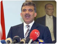 Gül Başörtüsü Kanunu'nu Onayladı