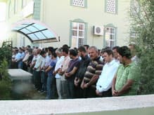 Öldürülen Kontör Satıcısı Toprağa Verildi