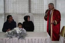 Nikâh törenlerinde çocukları da yanlarındaydı