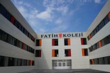 Son teknolojiyle yapılan kolej, eğitime başlıyor