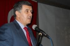 "Namaz kılan esnaf müşterisine hassas davranır"