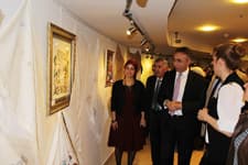El sanatları sergisi AKM'de