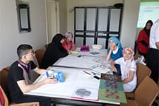 İşitme engellilere Kuran-ı Kerim öğretiyorlar