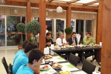 Başarılı sporculara kahvaltı düzenlendi