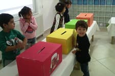 Küçük Şeyler Anaokulu'nda demokrasi oyunu
