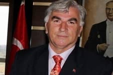 'Modern cami yapacağız diye ortaya garip yapılar çıkıyor'