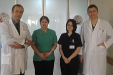 Karnından yarım kilo kitle çıkartıldı