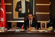 Vali Coş'tan İstiklal Marşı mesajı