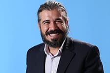 Davulcu: "3 günde fotoğrafçı olunmaz"