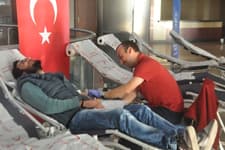 Kızılay SAÜ'de kan verme etkinliği düzenledi