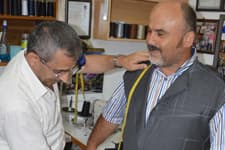 Terziler, hazır giyim sektörüne direnmeye çalışıyor 