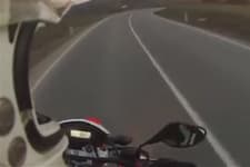 Kaza anını kasktaki kamera kaydetti