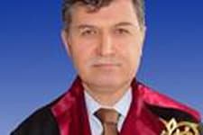 Öğrenim gördüğü okula dekan olarak atandı