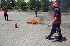 Seyfettin Selim Meslek Yüksekokulu'nda yangın tatbikatı