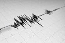 Art arda iki deprem paniğe neden oldu