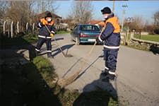 Mahallelerde toplu kış temizliği

