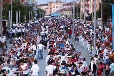 Kardeşlik sofraları Erenlerde kuruluyor