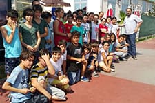 Minik sürücüler direksiyon başındaki ilk deneyimi yaşadılar