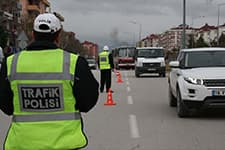 Emniyet ekiplerinden "Son sürat" uygulaması