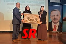 AK Parti Hendek Kadın Kolları'nda bayrak değişimi