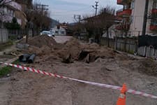Bitmeyen kanalizasyon çalışması vatandaşı kızdırdı