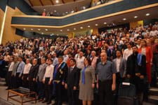 Tıp Fakültesi Mezunlarını Verdi

