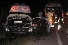 Ambulans ile motosiklet çarpıştı: 1 ağır yaralı