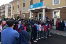 Bahçe tamamlanmayınca, İstiklal Marşı'nı yolda okudular