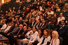 Diş Hekimliği Fakültesi öğrencileri hekimliğe ilk adımı attı
