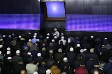 Diyanet İşleri Başkanı sabah namazını kıldırdı
