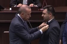 Pamukova Belediye Başkanı AK Parti'ye geçti