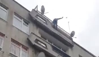Kent Merkezi'nde intihar girişimi