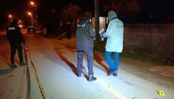 Akyazı'da hafriyat deposuna pompalı saldırı