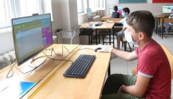 Son dakika adımı; Tatil bazı sınıflar için uzadı