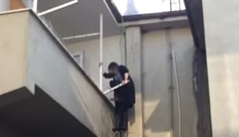 Akyazı'da panik anları. Fırın bacasında yangın...