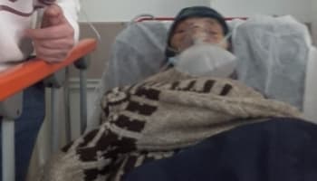 Yaşlı çift sobadan zehirlendi