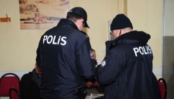 Sahur vakti kahvede oyun oynarken basıldılar