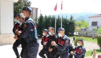 Kalpazan operasyonunda güvenlik amiri detayı