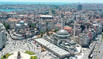 Taksim Cami'nde İlk Namaz Kılındı