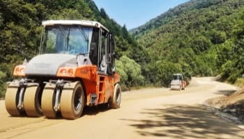 Büyükşehir Güneyde Bulunan Grup Yolunu Baştan Sona Yeniliyor