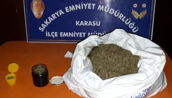 Odunluktan 1 kilo 808 gram esrar bulundu
