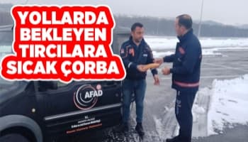 Yolda kalanlara sıcak çorba dağıttılar