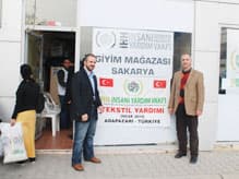 İHH'dan Anlamlı Giyim Yardımı