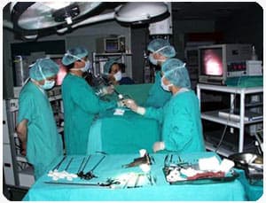 <p><font face="Verdana" size="2">Nefroloji Kliniği<br />- B&ouml;brek Hastalıkları<br />- Hemodiyaliz &Uuml;nitesi<br />- Periton Diyaliz &Uuml;nitesi<br />- B&ouml;brek Translantasyonu &ccedil;alışmaları<br /><br />Plastik Cerrahi Kliniği<br />- &Ccedil;ene Şekil Bozuklukları<br />- Y&uuml;z Daralması<br />- Deri Kanseri<br />- El Cerrahisi<br />- Estetik cerrahi<br /><br />İntaniye Kliniği<br />- Bulaşıcı Hastalıklar<br />- Ateşli Hastalıklar<br />- Hepatit tanı takip tedavisi<br />- Besin Zehirlenmesi<br />- İshal<br />- Parazit Hastalıkları<br /><br />Endokirnoloji<br />- İ&ccedil; Salgı Bezi Hastalıkları<br />- Guatr Tanı ve Tedavisi<br />- Diabet Tanı ve Tedavisi<br />- Hormonel bozukluklar<br /><br />Diabet Polikliniği<br />- Şeker Hastalığı Tanı ve Tedavisi<br />- İns&uuml;lin Uygulaması<br />- Diabet Komplikasyonları<br /><br />Gastroenteroloji<br />- Karaciğer-Mide-Barsak Hastalıkları<br />- Gastroskopi-Kolonoskopi<br />- Endoskopik Biopsi Girişimleri<br /><br />Hizmet Verdiğimiz Diğer Birimlerimiz<br /><br />Laboratuvarlar<br />- Mikrobiyoloji<br />- Seroloji<br />- Bakteriyoloji<br />- Hematoloji<br />- Eliza<br />- PCR ( İmm&uuml;nogenetik incelemeler) <br />- Biyokimya<br />- Klinik Biyokimya<br />- Hormon, t&uuml;m&ouml;r belirte&ccedil;leri<br />- Patoloji<br /><br />Radyoloji<br />- Direk Grafileri<br />- Kemik Dansitometrisi<br />- Ultrasonografi<br />- Renkli Doppler Ultrasonografi<br />- Tomografi<br />- Manyetik Rezonans G&ouml;r&uuml;nt&uuml;leme<br />- İla&ccedil;lı Grafiler<br />- Mamografi<br /><br />N&uuml;kleer Tıp<br />- Sintigrafi<br />- Tiroid Sintigrafisi<br />- :Myokard Sintigrafisi<br />- B&ouml;brek Sintigrafisi<br />- Kemik Sintigrafisi<br />- Akciğer Ventilasyon Perf&uuml;zyon Sintigrafisi<br /><br />Diyaliz<br />- Hemodiyaliz &Uuml;nitesi <br /><br />Yoğun Bakım &Uuml;nitesi<br />- Genel Yoğun Bakım<br />- Koroner Yoğun Bakım <br />- N&ouml;roloji Yoğun Bakım<br /><br />Poliklinik Kodları</font></p><font face="Verdana" size="2"><p><br />Merkez Kamp&uuml;s&nbsp;&nbsp;&nbsp;&nbsp;&nbsp;&nbsp;&nbsp;&nbsp;&nbsp;&nbsp;&nbsp;&nbsp;&nbsp;&nbsp;&nbsp;&nbsp;&nbsp;&nbsp;&nbsp;&nbsp;&nbsp;&nbsp;&nbsp;&nbsp;&nbsp;&nbsp;&nbsp;&nbsp;&nbsp;&nbsp;&nbsp;&nbsp;&nbsp;&nbsp;&nbsp; Korucuk Kamp&uuml;s<br /><br />10 Dahiliye&nbsp;&nbsp;&nbsp;&nbsp;&nbsp;&nbsp;&nbsp;&nbsp;&nbsp;&nbsp;&nbsp;&nbsp;&nbsp;&nbsp;&nbsp;&nbsp;&nbsp;&nbsp;&nbsp;&nbsp;&nbsp;&nbsp;&nbsp;&nbsp;&nbsp;&nbsp;&nbsp;&nbsp;&nbsp;&nbsp;&nbsp;&nbsp;&nbsp;&nbsp;&nbsp;&nbsp;&nbsp;&nbsp;&nbsp;&nbsp;&nbsp; 30 Korucuk Dahiliye<br />11 Beyin Cerrahi&nbsp;&nbsp;&nbsp;&nbsp;&nbsp;&nbsp;&nbsp;&nbsp;&nbsp;&nbsp;&nbsp;&nbsp;&nbsp;&nbsp;&nbsp;&nbsp;&nbsp;&nbsp;&nbsp;&nbsp;&nbsp;&nbsp;&nbsp;&nbsp;&nbsp;&nbsp;&nbsp;&nbsp;&nbsp;&nbsp;&nbsp;&nbsp;&nbsp;&nbsp; 31 Korucuk Beyin Cerrahi<br />12 KBB&nbsp;&nbsp;&nbsp;&nbsp;&nbsp;&nbsp;&nbsp;&nbsp;&nbsp;&nbsp;&nbsp;&nbsp;&nbsp;&nbsp;&nbsp;&nbsp;&nbsp;&nbsp;&nbsp;&nbsp;&nbsp;&nbsp;&nbsp;&nbsp;&nbsp;&nbsp;&nbsp;&nbsp;&nbsp;&nbsp;&nbsp;&nbsp;&nbsp;&nbsp;&nbsp;&nbsp;&nbsp;&nbsp;&nbsp;&nbsp;&nbsp;&nbsp; &nbsp;&nbsp;&nbsp;&nbsp;&nbsp;32 Korucuk KBB<br />13 Fizik Tedavi&nbsp;&nbsp;&nbsp;&nbsp;&nbsp;&nbsp;&nbsp;&nbsp;&nbsp;&nbsp;&nbsp;&nbsp;&nbsp;&nbsp;&nbsp;&nbsp;&nbsp;&nbsp;&nbsp;&nbsp;&nbsp;&nbsp;&nbsp;&nbsp;&nbsp;&nbsp;&nbsp;&nbsp;&nbsp;&nbsp;&nbsp;&nbsp; &nbsp;&nbsp;&nbsp; 33 Korucuk Fizik Tedavi<br />14 G&ouml;z Polikliniği&nbsp;&nbsp;&nbsp;&nbsp;&nbsp;&nbsp;&nbsp;&nbsp;&nbsp;&nbsp;&nbsp;&nbsp;&nbsp;&nbsp;&nbsp;&nbsp;&nbsp;&nbsp;&nbsp;&nbsp;&nbsp;&nbsp;&nbsp;&nbsp;&nbsp;&nbsp;&nbsp;&nbsp;&nbsp;&nbsp; &nbsp;&nbsp; &nbsp;34 Korucuk G&ouml;z<br />15 Genel Cerrahi&nbsp;&nbsp;&nbsp;&nbsp;&nbsp;&nbsp;&nbsp;&nbsp;&nbsp;&nbsp;&nbsp;&nbsp;&nbsp;&nbsp;&nbsp;&nbsp;&nbsp;&nbsp;&nbsp;&nbsp;&nbsp;&nbsp;&nbsp;&nbsp;&nbsp;&nbsp;&nbsp;&nbsp;&nbsp;&nbsp;&nbsp; &nbsp; &nbsp;35 Korucuk Genel Cerrahi<br />16 N&ouml;roloji&nbsp;&nbsp;&nbsp;&nbsp;&nbsp;&nbsp;&nbsp;&nbsp;&nbsp;&nbsp;&nbsp;&nbsp;&nbsp;&nbsp;&nbsp;&nbsp;&nbsp;&nbsp;&nbsp;&nbsp;&nbsp;&nbsp;&nbsp;&nbsp;&nbsp;&nbsp;&nbsp;&nbsp;&nbsp;&nbsp;&nbsp;&nbsp;&nbsp;&nbsp;&nbsp;&nbsp;&nbsp;&nbsp;&nbsp; &nbsp;&nbsp;&nbsp;36 Korucuk N&ouml;roloji<br />17 G&ouml;ğ&uuml;s Hastalıkları&nbsp;&nbsp;&nbsp;&nbsp;&nbsp;&nbsp;&nbsp;&nbsp;&nbsp;&nbsp;&nbsp;&nbsp;&nbsp;&nbsp;&nbsp;&nbsp;&nbsp;&nbsp;&nbsp;&nbsp;&nbsp;&nbsp;&nbsp;&nbsp;&nbsp;&nbsp;&nbsp;&nbsp; 37 Korucuk G&ouml;ğ&uuml;s Hastalıkları<br />18 G&ouml;ğ&uuml;s Cerrahi&nbsp;&nbsp;&nbsp;&nbsp;&nbsp;&nbsp;&nbsp;&nbsp;&nbsp;&nbsp;&nbsp;&nbsp;&nbsp;&nbsp;&nbsp;&nbsp;&nbsp;&nbsp;&nbsp;&nbsp;&nbsp;&nbsp;&nbsp;&nbsp;&nbsp;&nbsp;&nbsp;&nbsp;&nbsp;&nbsp;&nbsp; &nbsp; 38 Korucuk G&ouml;ğ&uuml;s Cerrahi<br />19 &Uuml;roloji&nbsp;&nbsp;&nbsp;&nbsp;&nbsp;&nbsp;&nbsp;&nbsp;&nbsp;&nbsp;&nbsp;&nbsp;&nbsp;&nbsp;&nbsp;&nbsp;&nbsp;&nbsp;&nbsp;&nbsp;&nbsp;&nbsp;&nbsp;&nbsp;&nbsp;&nbsp;&nbsp;&nbsp;&nbsp;&nbsp;&nbsp;&nbsp;&nbsp;&nbsp;&nbsp;&nbsp;&nbsp;&nbsp;&nbsp;&nbsp;&nbsp;&nbsp;&nbsp;&nbsp;39 Korucuk &Uuml;roloji<br />20 Psikiyatri&nbsp;&nbsp;&nbsp;&nbsp;&nbsp;&nbsp;&nbsp;&nbsp;&nbsp;&nbsp;&nbsp;&nbsp;&nbsp;&nbsp;&nbsp;&nbsp;&nbsp;&nbsp;&nbsp;&nbsp;&nbsp;&nbsp;&nbsp;&nbsp;&nbsp;&nbsp;&nbsp;&nbsp;&nbsp;&nbsp;&nbsp;&nbsp;&nbsp;&nbsp;&nbsp;&nbsp;&nbsp;&nbsp;&nbsp; 40 Korucuk Psikiyatri<br />21 Cildiye&nbsp;&nbsp;&nbsp;&nbsp;&nbsp;&nbsp;&nbsp;&nbsp;&nbsp;&nbsp;&nbsp;&nbsp;&nbsp;&nbsp;&nbsp;&nbsp;&nbsp;&nbsp;&nbsp;&nbsp;&nbsp;&nbsp;&nbsp;&nbsp;&nbsp;&nbsp;&nbsp;&nbsp;&nbsp;&nbsp;&nbsp;&nbsp; &nbsp;&nbsp;&nbsp;&nbsp;&nbsp;&nbsp;&nbsp;&nbsp;&nbsp;&nbsp;&nbsp;41 Korucuk Cildiye<br />22 Kalp Damar Cerrahi&nbsp;&nbsp;&nbsp;&nbsp;&nbsp;&nbsp;&nbsp;&nbsp;&nbsp;&nbsp;&nbsp;&nbsp;&nbsp;&nbsp;&nbsp;&nbsp;&nbsp;&nbsp;&nbsp;&nbsp;&nbsp;&nbsp;&nbsp;&nbsp;&nbsp;&nbsp; 42 Korucuk Kalp Damar<br />23 Kardiyoloji&nbsp;&nbsp;&nbsp;&nbsp;&nbsp;&nbsp;&nbsp;&nbsp;&nbsp;&nbsp;&nbsp;&nbsp;&nbsp;&nbsp;&nbsp;&nbsp;&nbsp;&nbsp;&nbsp;&nbsp;&nbsp;&nbsp;&nbsp;&nbsp;&nbsp;&nbsp;&nbsp;&nbsp;&nbsp;&nbsp;&nbsp;&nbsp;&nbsp;&nbsp;&nbsp; &nbsp;&nbsp;&nbsp;43 Korucuk Nefroloji<br />24 Nefroloji&nbsp;&nbsp;&nbsp;&nbsp;&nbsp;&nbsp;&nbsp;&nbsp;&nbsp;&nbsp;&nbsp;&nbsp;&nbsp;&nbsp;&nbsp;&nbsp;&nbsp;&nbsp;&nbsp;&nbsp;&nbsp;&nbsp;&nbsp;&nbsp;&nbsp;&nbsp;&nbsp;&nbsp;&nbsp;&nbsp;&nbsp;&nbsp;&nbsp;&nbsp;&nbsp;&nbsp;&nbsp;&nbsp;&nbsp;&nbsp;&nbsp;44 Korucuk İntaniye<br />25 Plastik Cerrahi&nbsp;&nbsp;&nbsp;&nbsp;&nbsp;&nbsp;&nbsp;&nbsp;&nbsp;&nbsp;&nbsp;&nbsp;&nbsp;&nbsp;&nbsp;&nbsp;&nbsp;&nbsp;&nbsp;&nbsp;&nbsp;&nbsp;&nbsp;&nbsp;&nbsp;&nbsp;&nbsp;&nbsp; &nbsp;&nbsp; &nbsp;45 Korucuk Endokrin <br />26 İntaniye&nbsp;&nbsp;&nbsp;&nbsp;&nbsp;&nbsp;&nbsp;&nbsp;&nbsp;&nbsp;&nbsp;&nbsp;&nbsp;&nbsp;&nbsp;&nbsp;&nbsp;&nbsp;&nbsp;&nbsp;&nbsp;&nbsp;&nbsp;&nbsp;&nbsp;&nbsp;&nbsp;&nbsp;&nbsp;&nbsp;&nbsp;&nbsp;&nbsp;&nbsp;&nbsp; &nbsp;&nbsp;&nbsp; &nbsp;46 Korucuk Gastroenteroloji<br />28 Gastroenteroloji <br /><font face="Verdana" size="2">29 Diabet</font><font face="Verdana" size="2"><br />49 Aile Hekimliği<br /><br /><br /><strong><font color="#cc0000">Sakarya Eğitim ve Araştırma Hastanesi İletişim Bilgileri</font><br /><br />Merkez Kamp&uuml;s&uuml;&nbsp;<br /></strong>&nbsp; Adres: Adnan Menderes ad. Sağlık Sk. No: 193 Adapazarı <br />&nbsp; Santral:&nbsp; 0 264 2751010 -&nbsp;15&nbsp;<br />&nbsp; Fax: 0 264 2759192&nbsp;<br /><strong>&nbsp;<br />Korucuk Kamp&uuml;s&uuml;<br /></strong>&nbsp; Santral: 0 264 2552106 - 13 Pbx <br />&nbsp; Fax: 0 264 2552105<strong>&nbsp;<br />&nbsp;&nbsp;&nbsp;&nbsp;&nbsp;&nbsp;<br />H<font size="2"><font face="Verdana">astane Santralinin Turkcell ve Avea Telefon Numaraları&nbsp;</font></font><br />&nbsp; Merkez Kamp&uuml;s&uuml;&nbsp;&nbsp; <br /></strong>&nbsp; Turkcell:&nbsp; 0 530 6013365 <br />&nbsp; Avea:&nbsp; 0 506 661 67 75<strong> <br /><br />&nbsp; Korucuk Kamp&uuml;s&uuml;&nbsp;&nbsp; <br /></strong>&nbsp; Turkcell:&nbsp; 0 530 6013364 <br />&nbsp; Avea:&nbsp; 0 506 4968094 </font><font face="Verdana" size="2"></font></p></font>