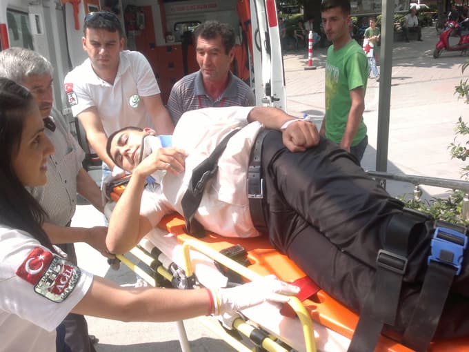 Otomobil motosikletle çarpıştı: 1 yaralı
