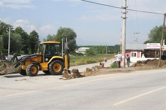 Akyazı'da su taşkınlarına karşı çalışmalar yapılıyor