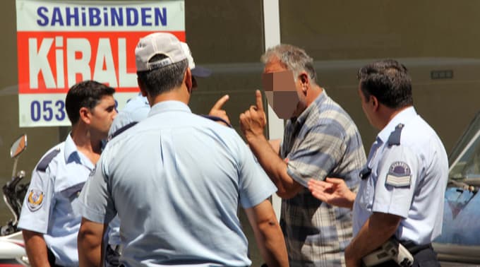 Alkollü sürücü polislere zor anlar yaşattı