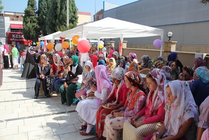Camiler çocuk sesleriyle şenleniyor
